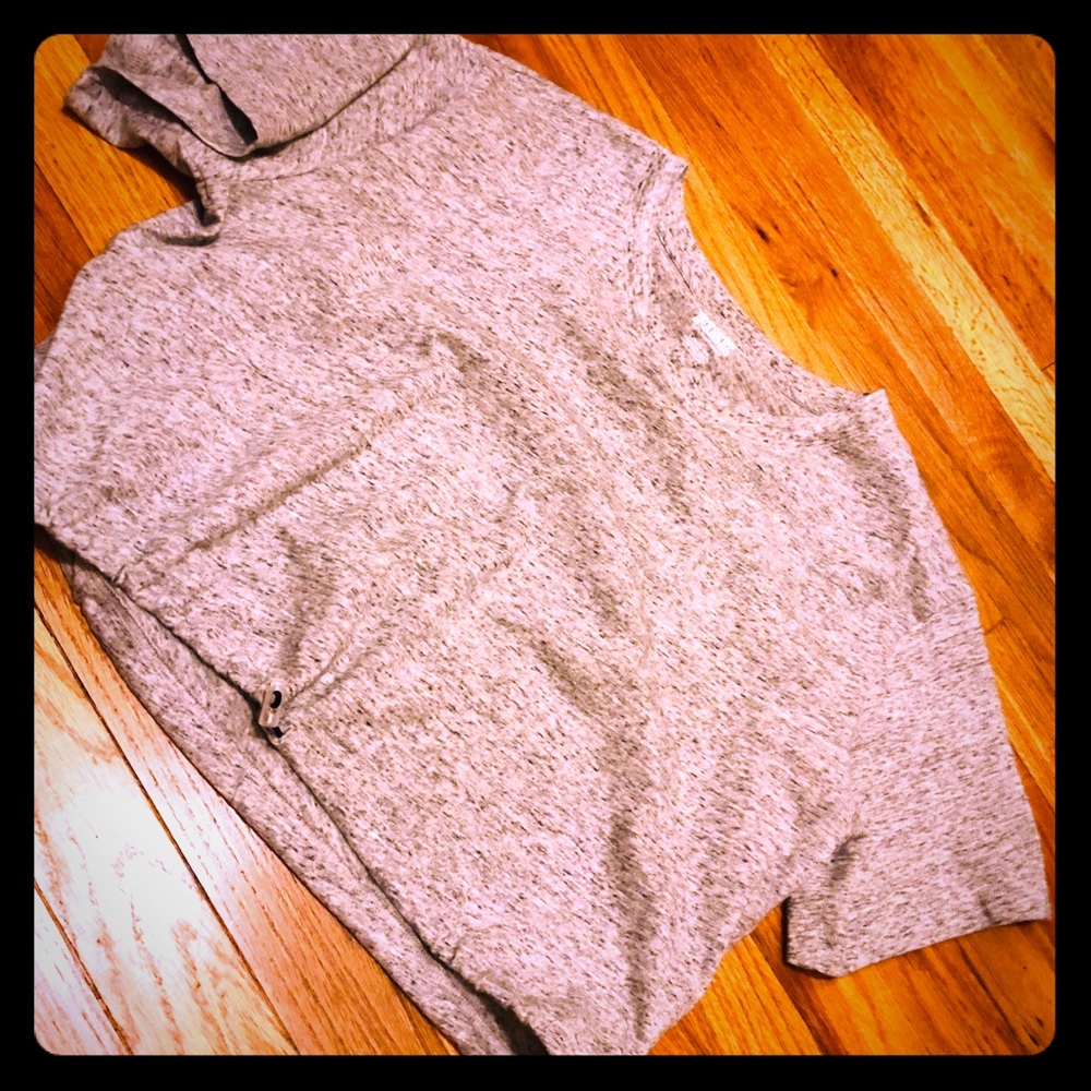 Cropped tee